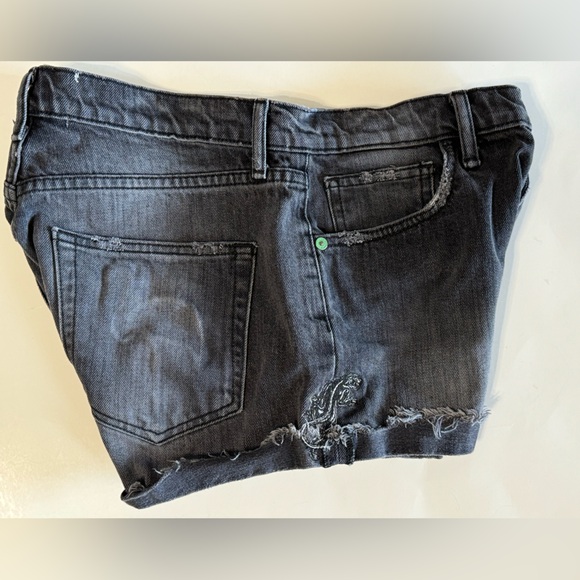 Free People x Sandrine Rose High Waist Flamingo Pocket Raw Hem Shorts Size 27 - Picture 7 of 13